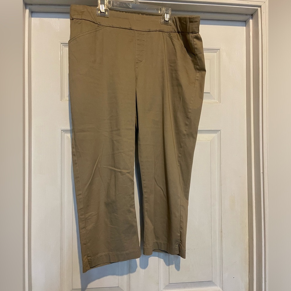 Lee stretch capris